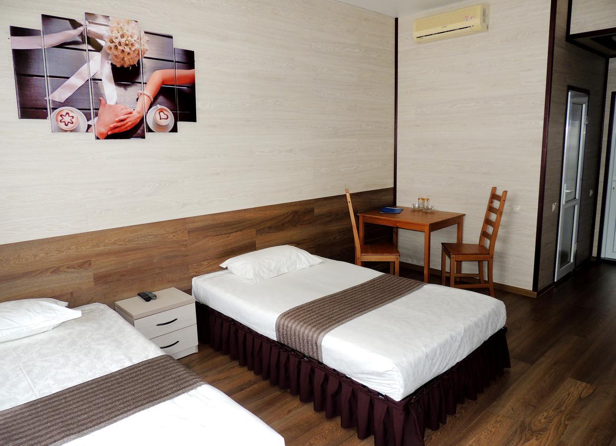 Hôtel Laguna à Kostanay Extérieur photo
