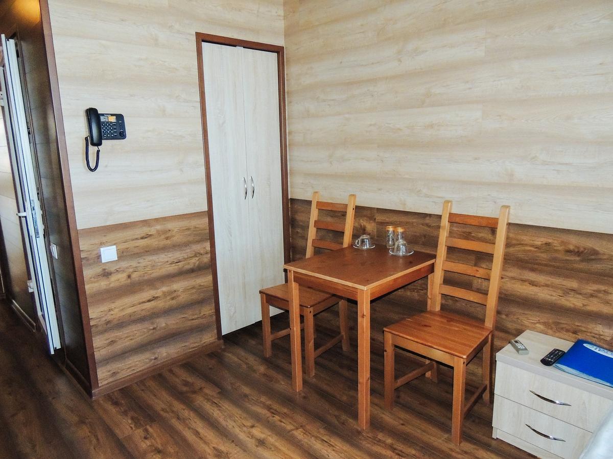 Hôtel Laguna à Kostanay Extérieur photo