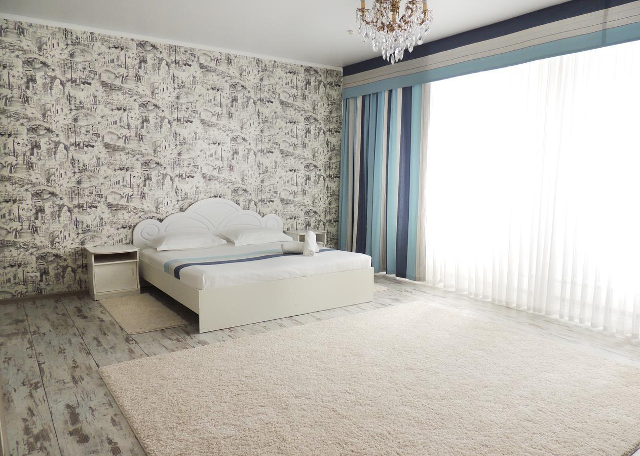 Hôtel Laguna à Kostanay Extérieur photo